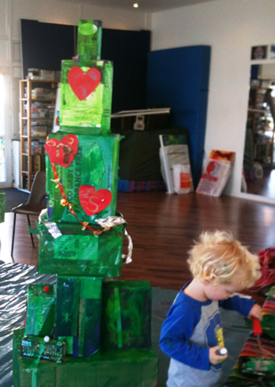 Messy Toddlers Christmas Tree